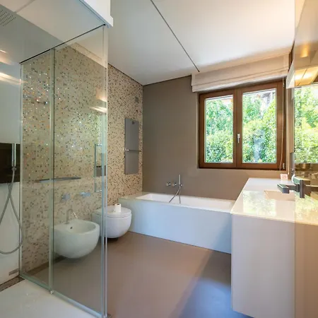 Koi - Where Luxury Meets Serenity Apartment Pianello Del Lario