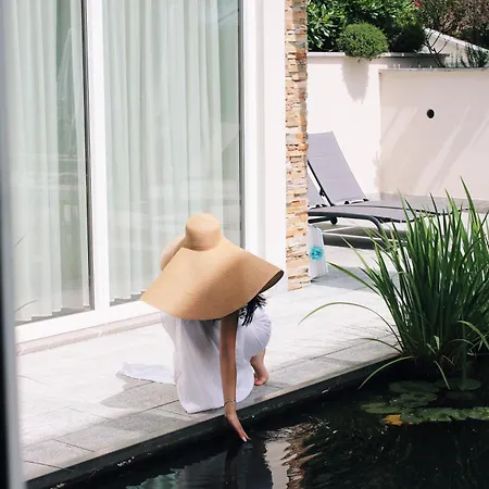 Koi - Where Luxury Meets Serenity Apartment